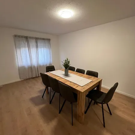 Monteurwohnung 9p Zentral 3* هام