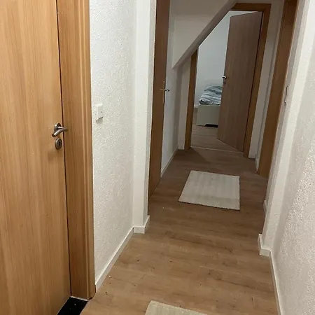 Monteurwohnung 9p Zentral هام