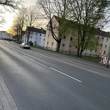 Monteurwohnung 9p Zentral 3* هام